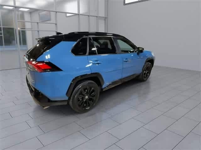 Thumbnail: 2022 Toyota RAV4 - 8