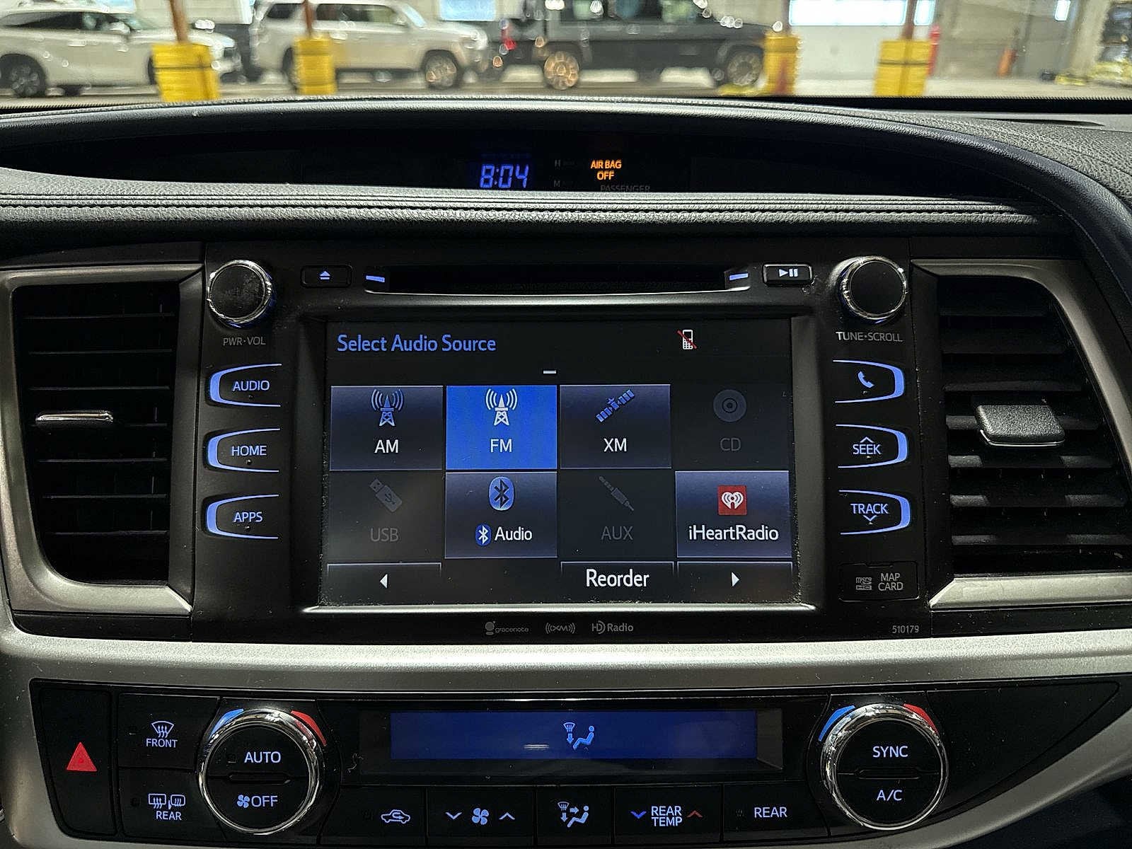 Thumbnail: 2017 Toyota Highlander - 22