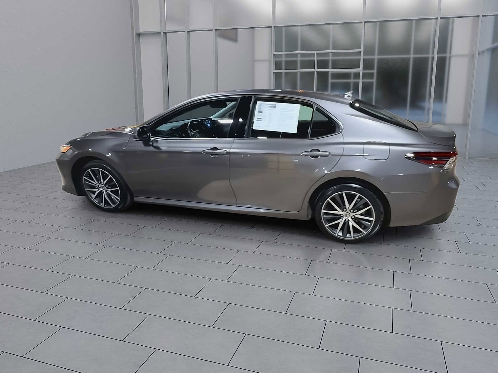 Thumbnail: 2023 Toyota Camry - 6