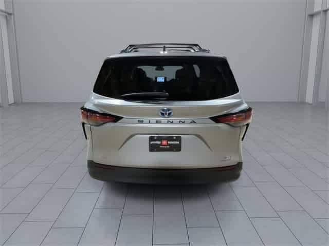 Thumbnail: 2022 Toyota Sienna - 7