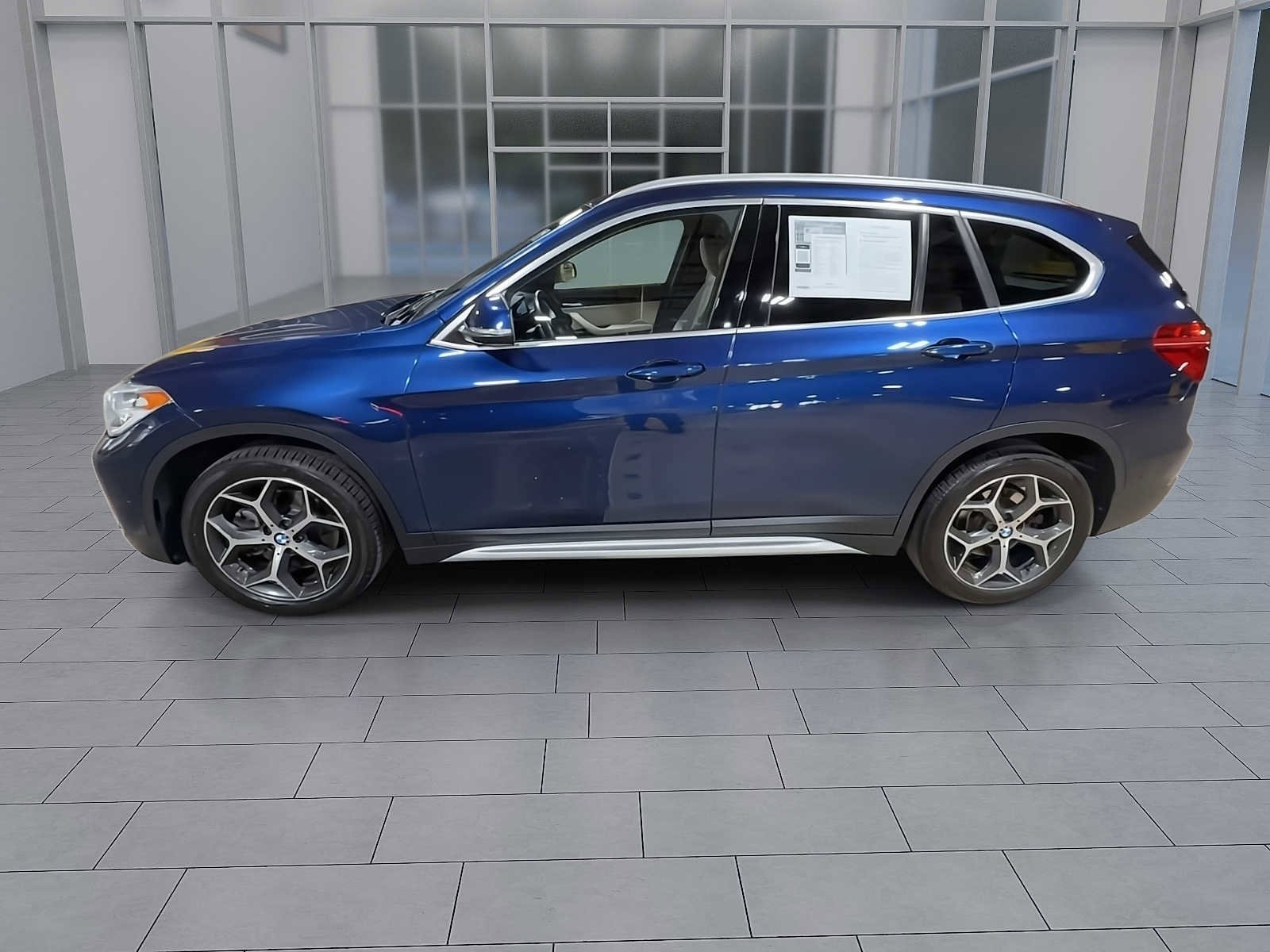 Thumbnail: 2019 BMW X1 - 5
