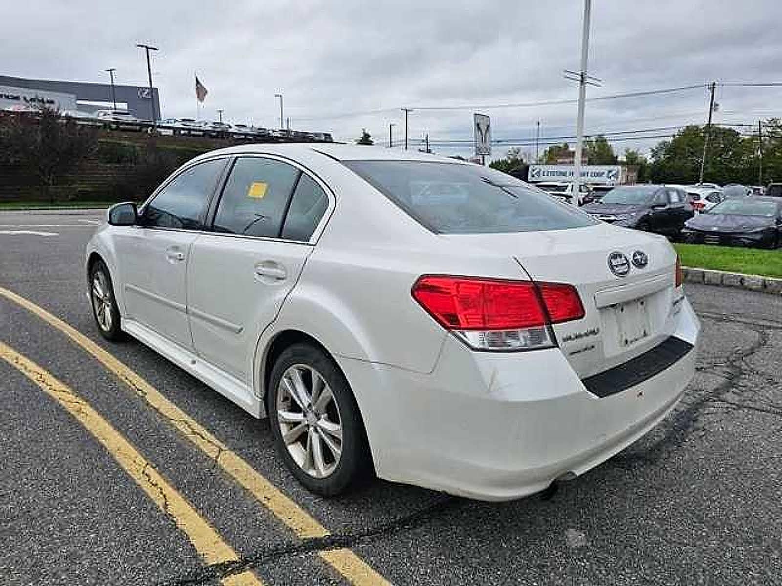 Thumbnail: 2013 Subaru Legacy - 6