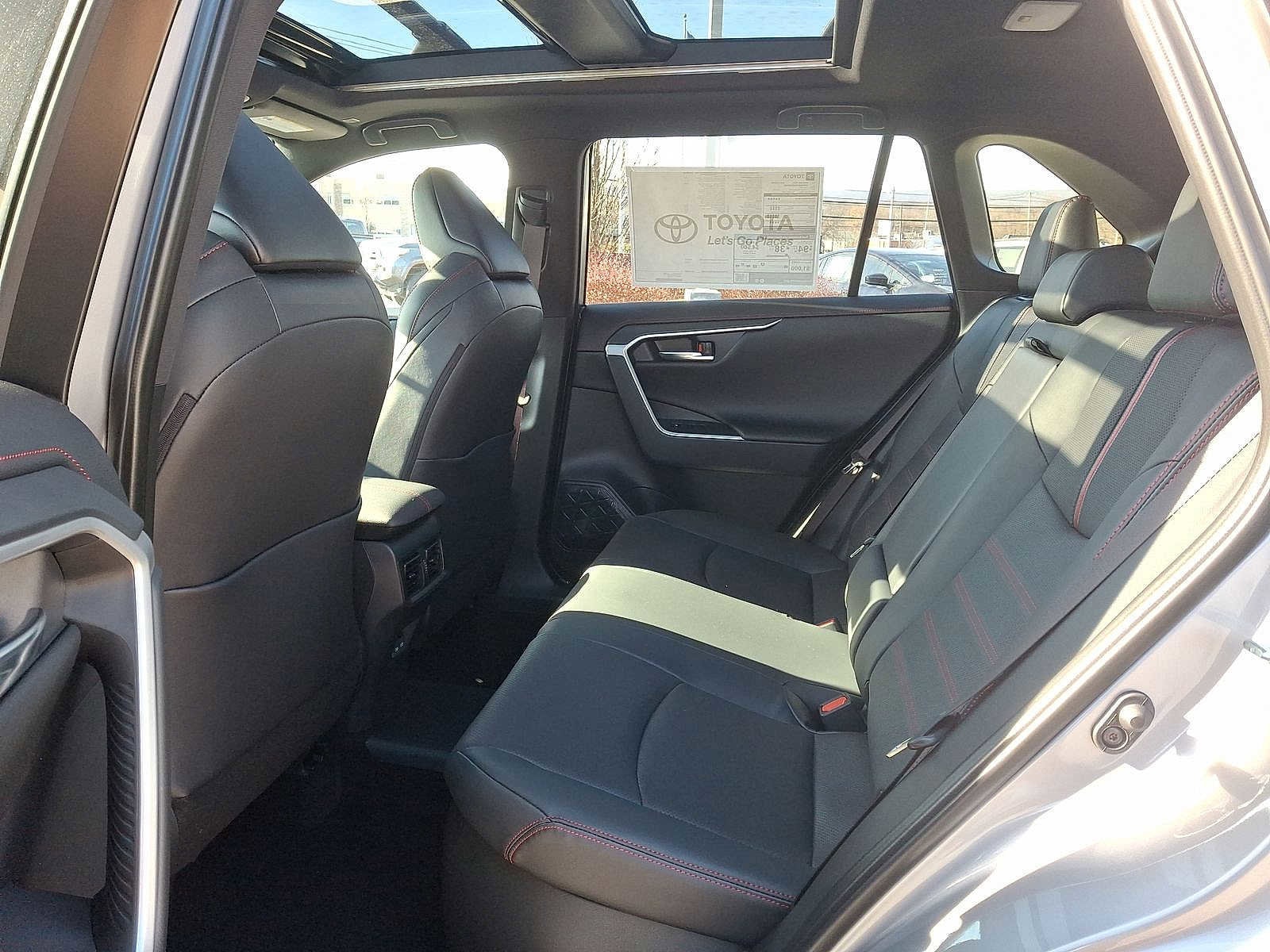 Thumbnail: 2025 Toyota RAV4 - 19