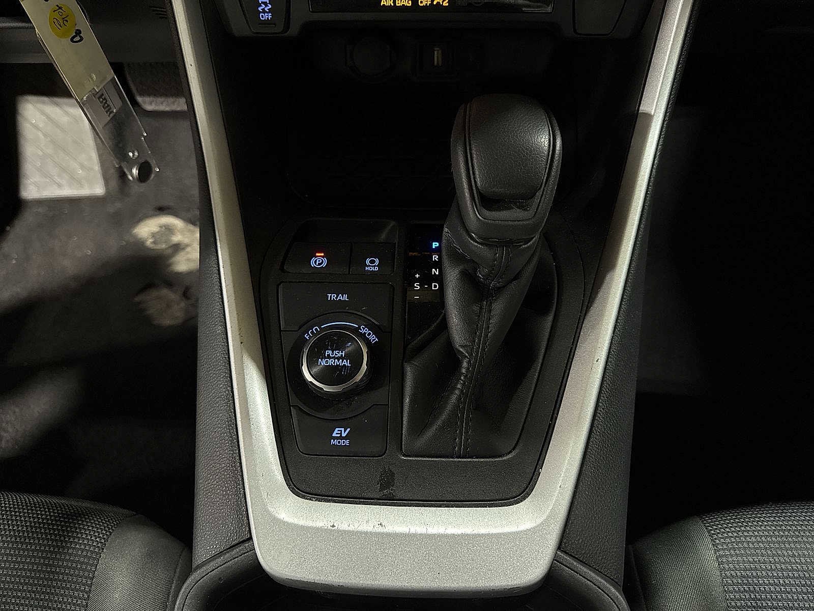 Thumbnail: 2022 Toyota RAV4 - 30