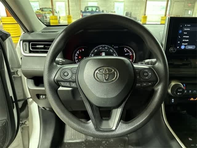 Thumbnail: 2023 Toyota RAV4 - 18