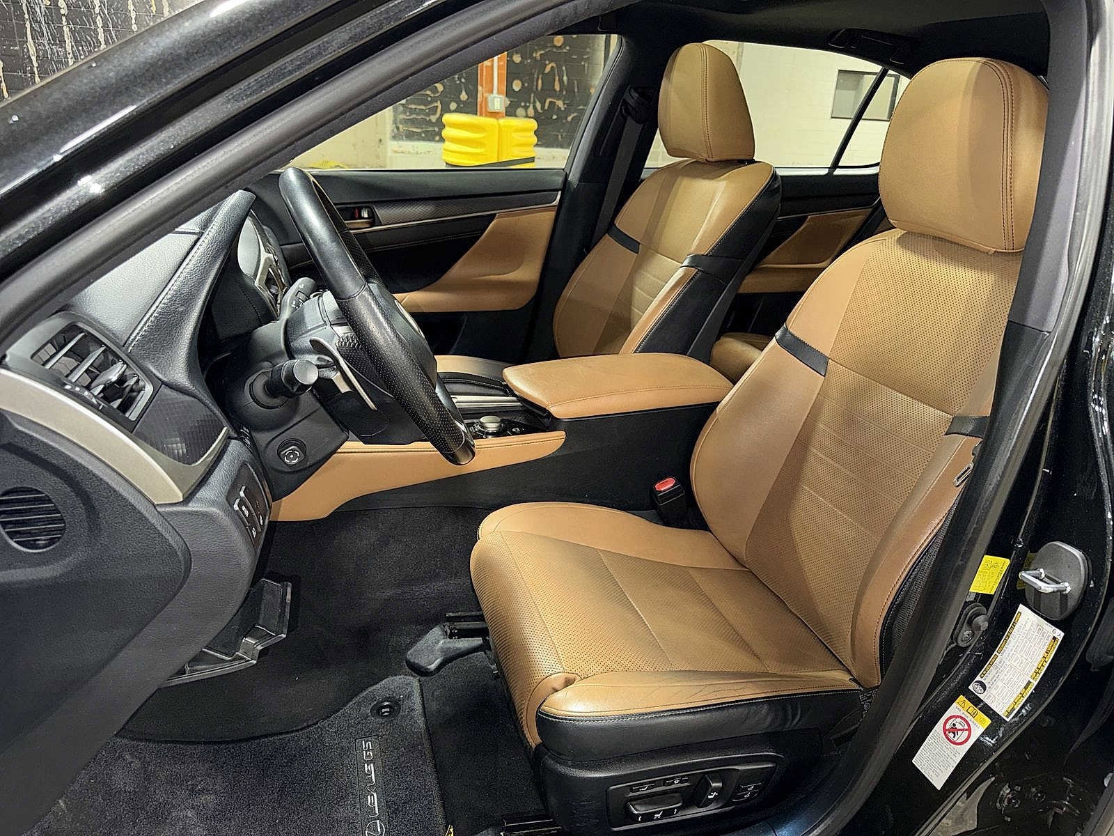 Thumbnail: 2018 Lexus GS - 14