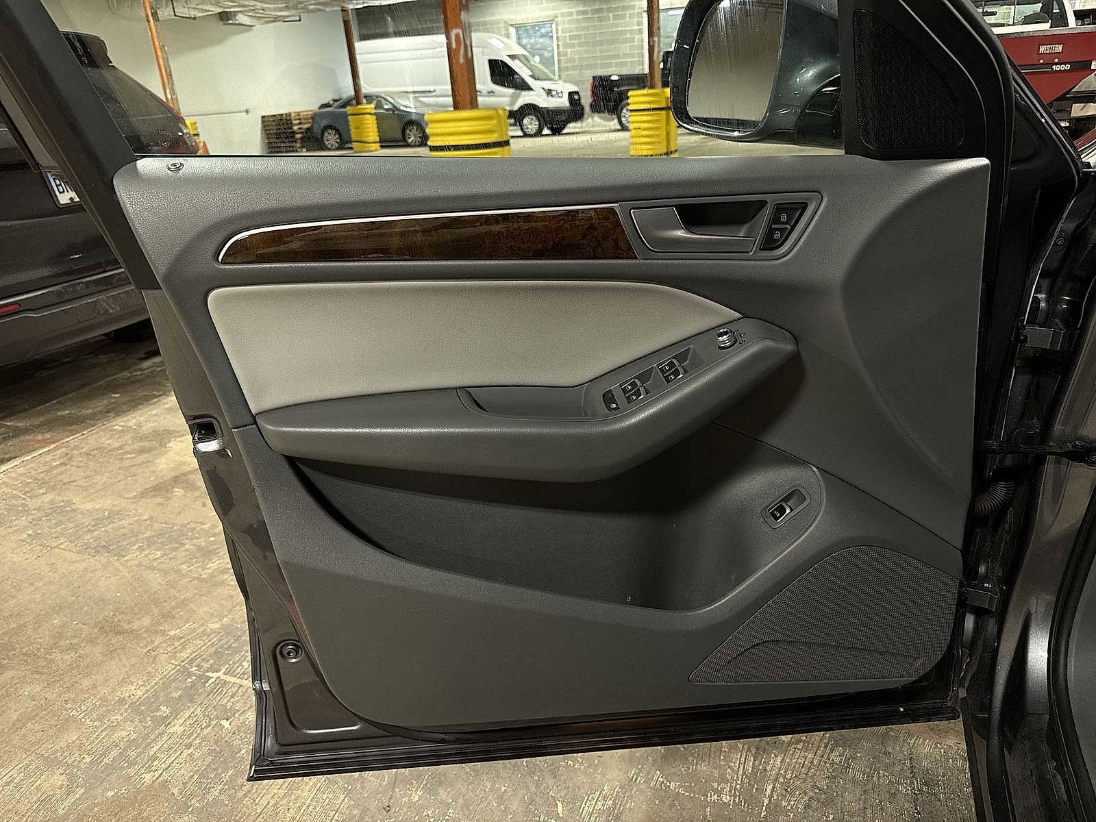 Thumbnail: 2015 Audi Q5 - 30