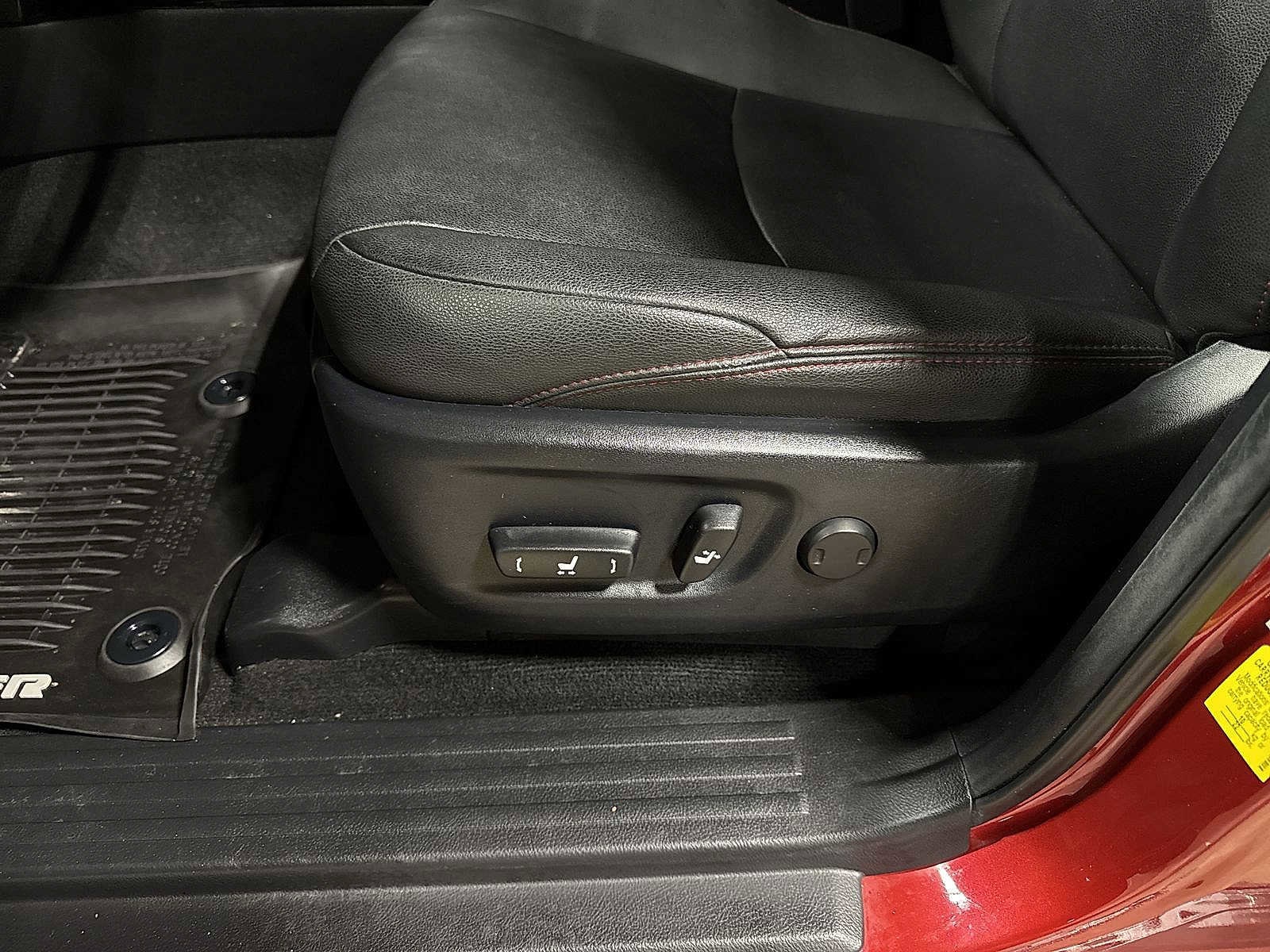 Thumbnail: 2020 Toyota 4Runner - 24