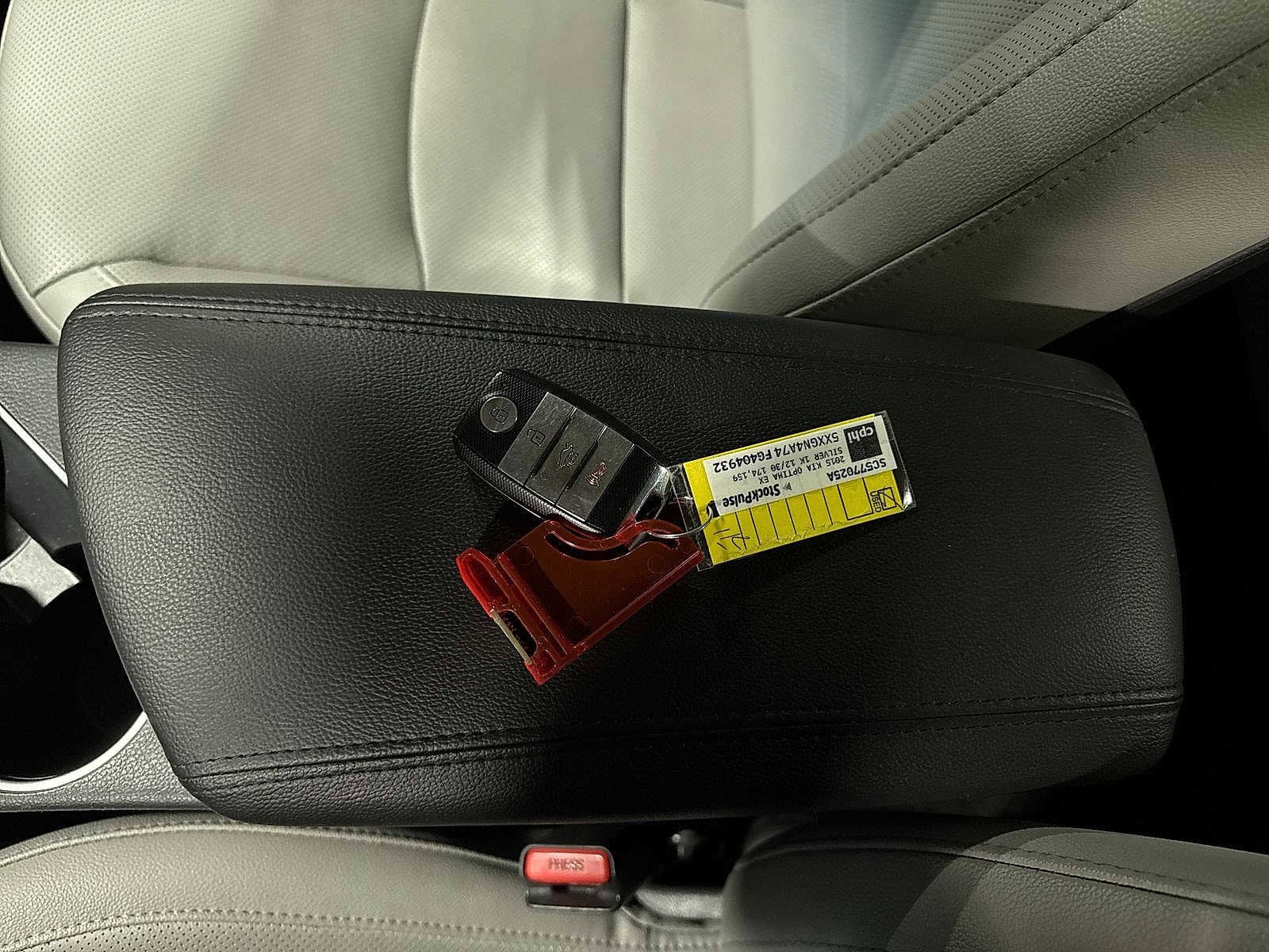 Thumbnail: 2015 Kia Optima - 37