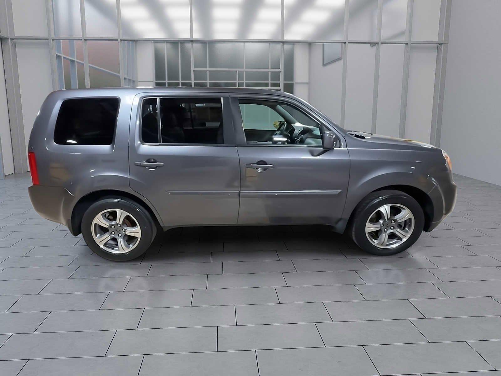 Thumbnail: 2015 Honda Pilot - 9