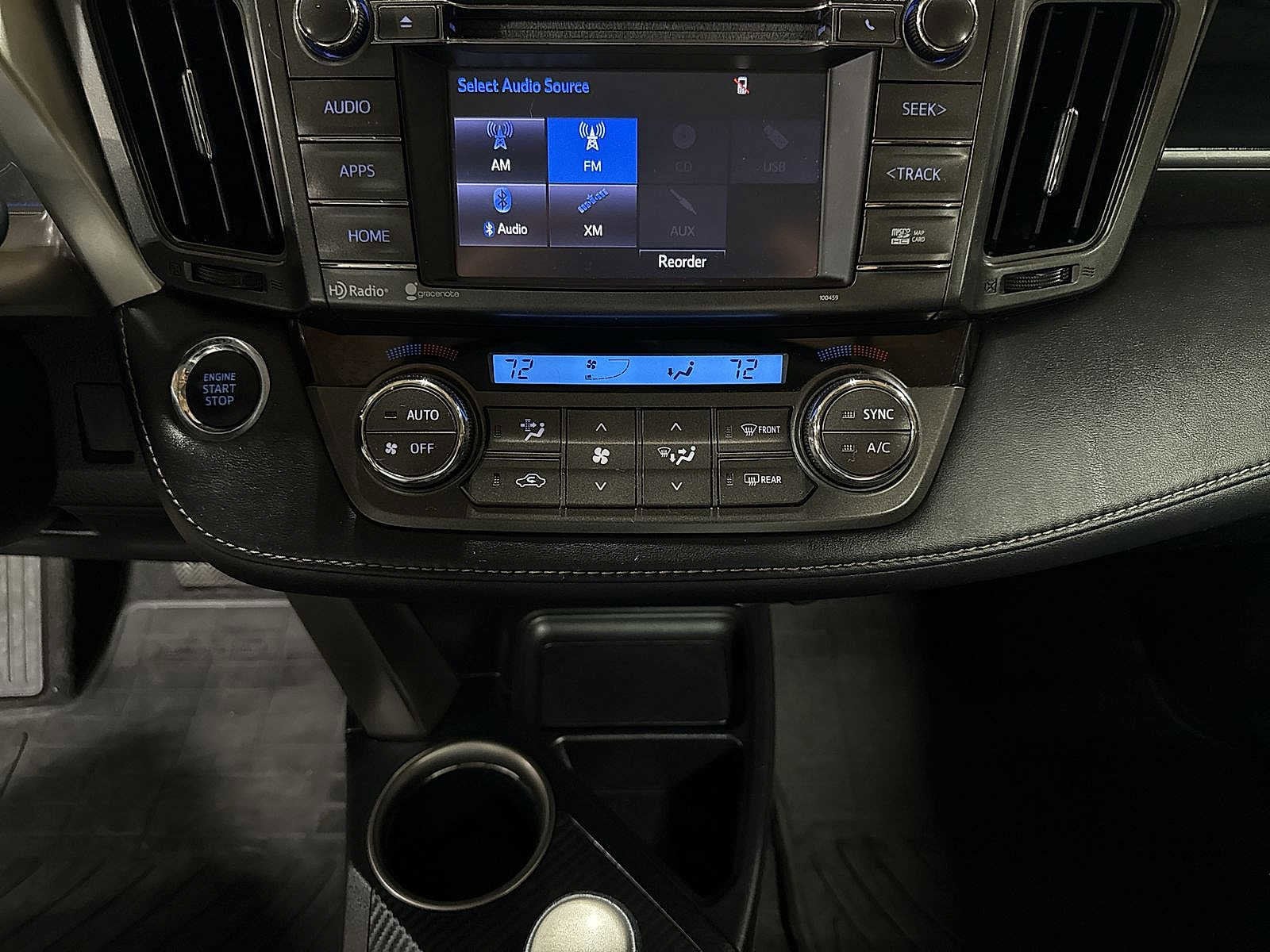 Thumbnail: 2015 Toyota RAV4 - 22