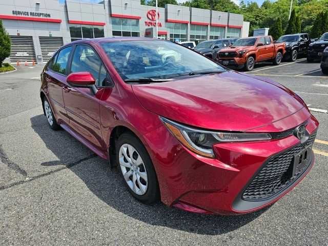 Thumbnail: 2022 Toyota Corolla - 3