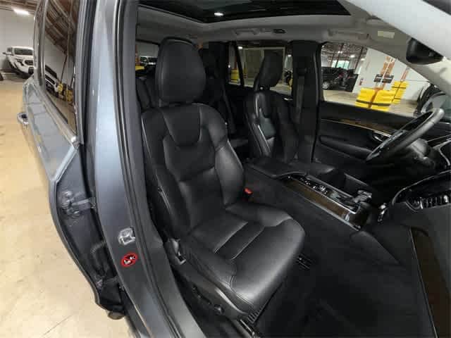 Thumbnail: 2016 Volvo XC90 - 16