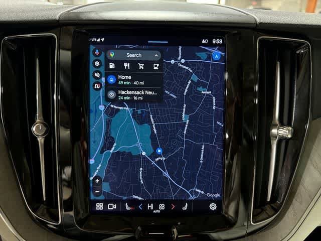 Thumbnail: 2023 Volvo XC60 - 20