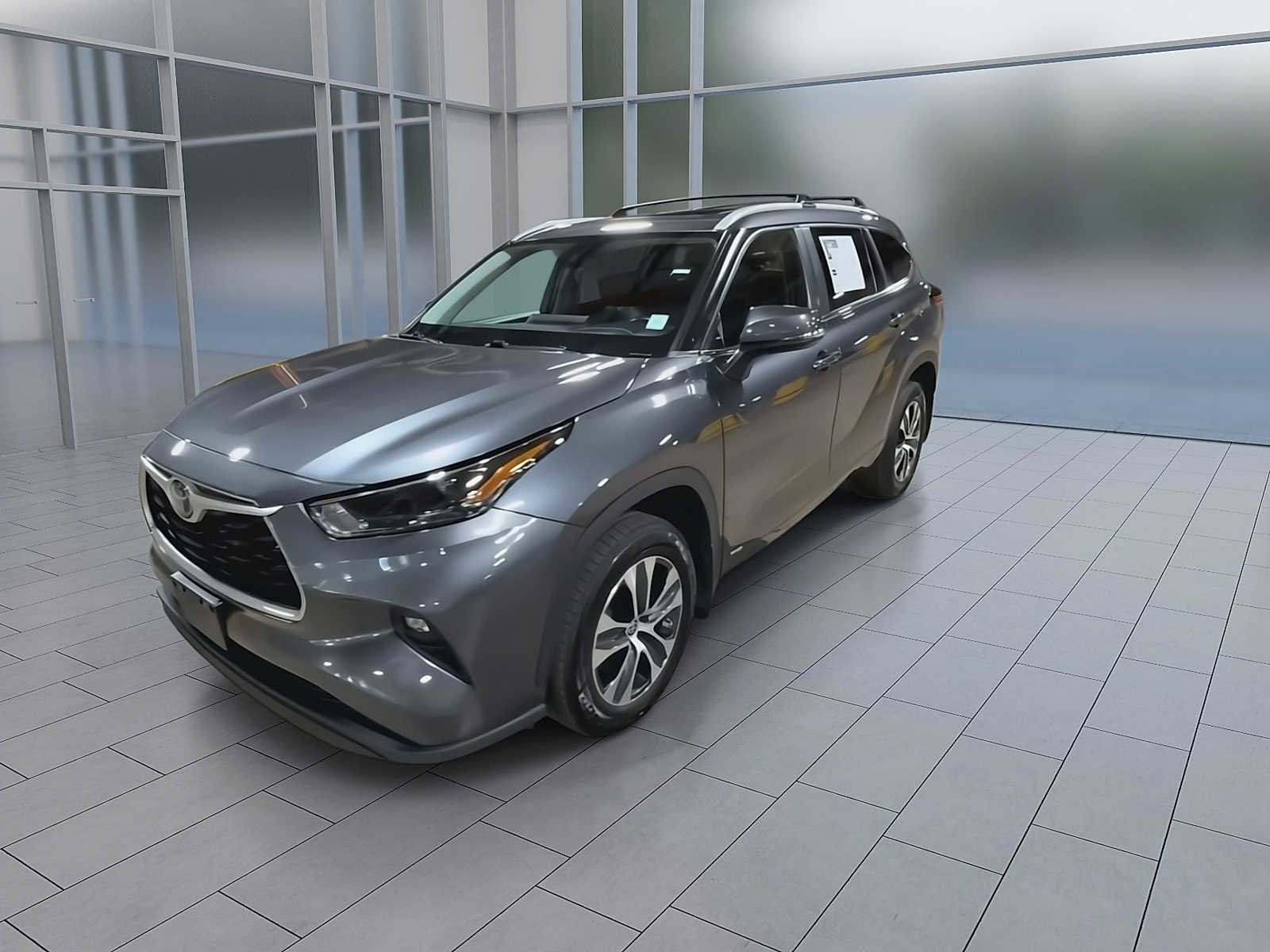 Thumbnail: 2023 Toyota Highlander - 4