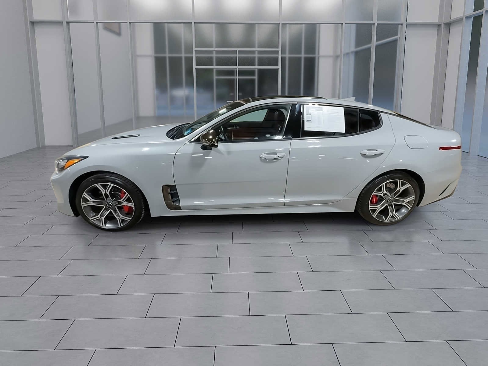 Thumbnail: 2018 Kia Stinger - 5