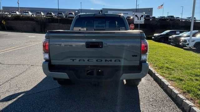 Thumbnail: 2022 Toyota Tacoma - 5