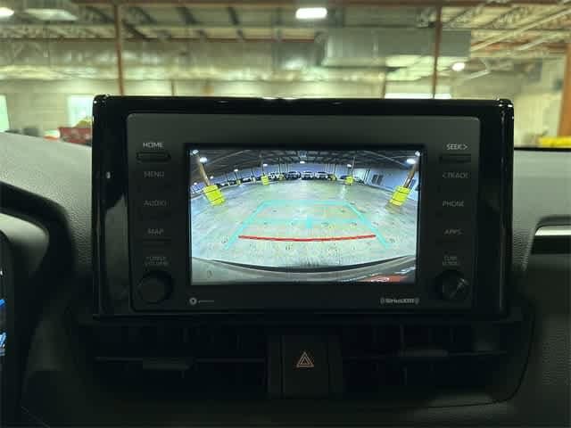 2022 Toyota RAV4 LE 23