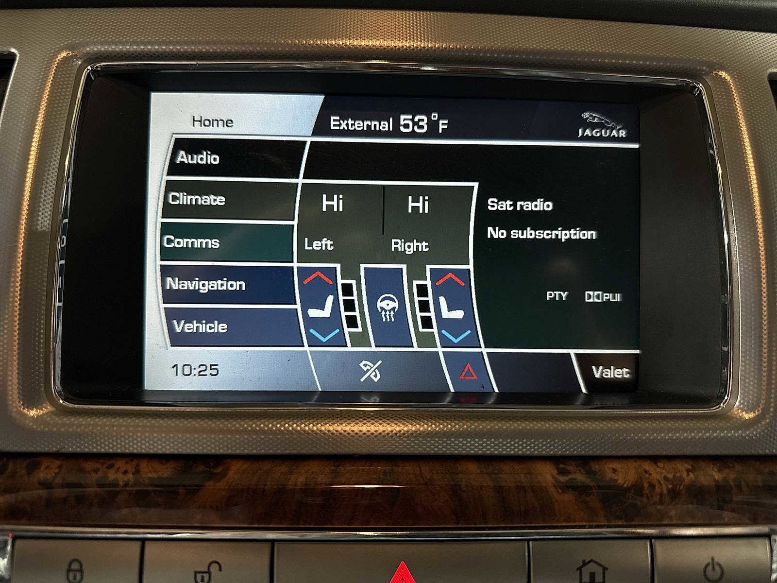 Thumbnail: 2009 Jaguar XF - 33