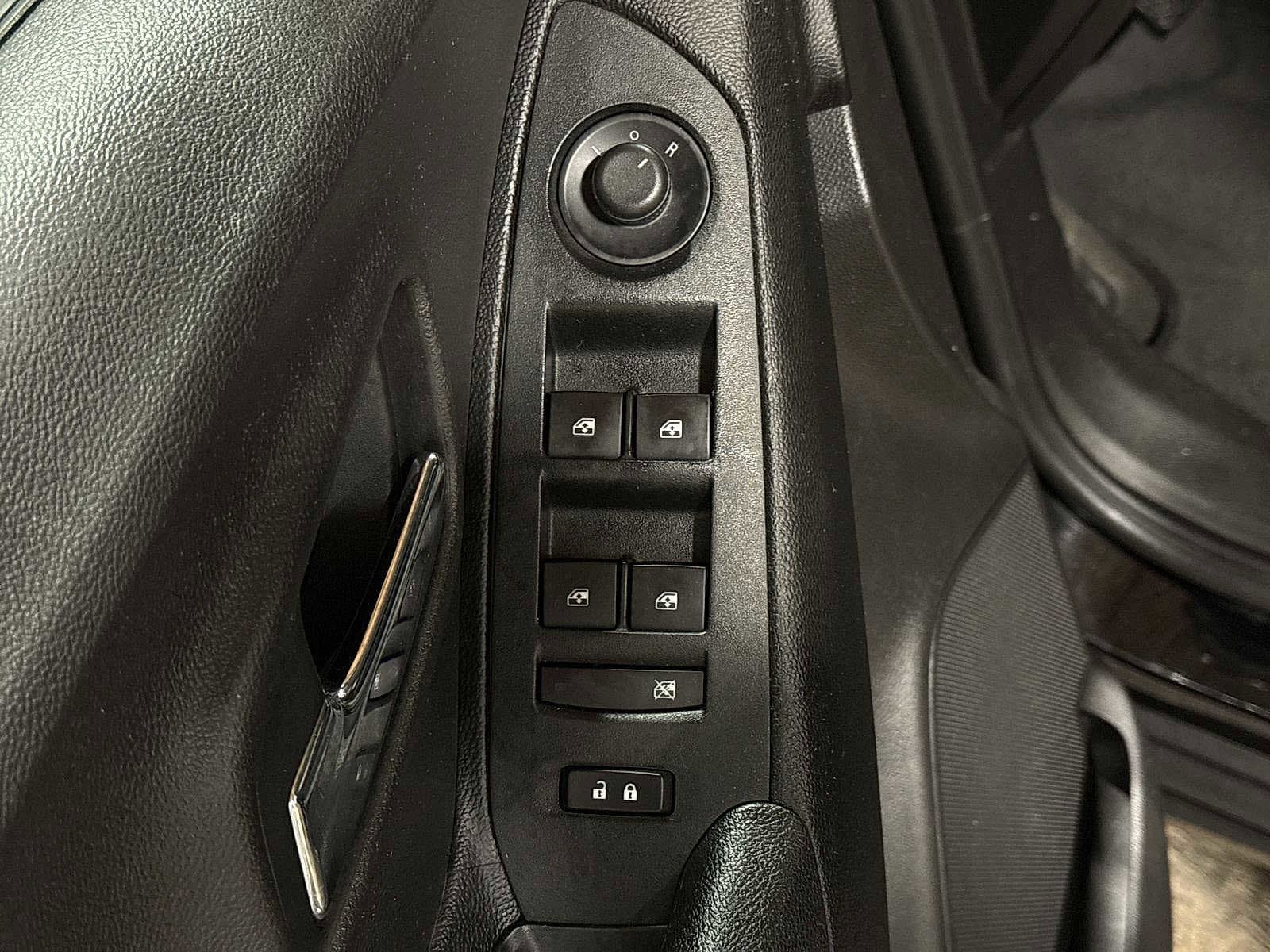 Thumbnail: 2019 Chevrolet Trax - 22