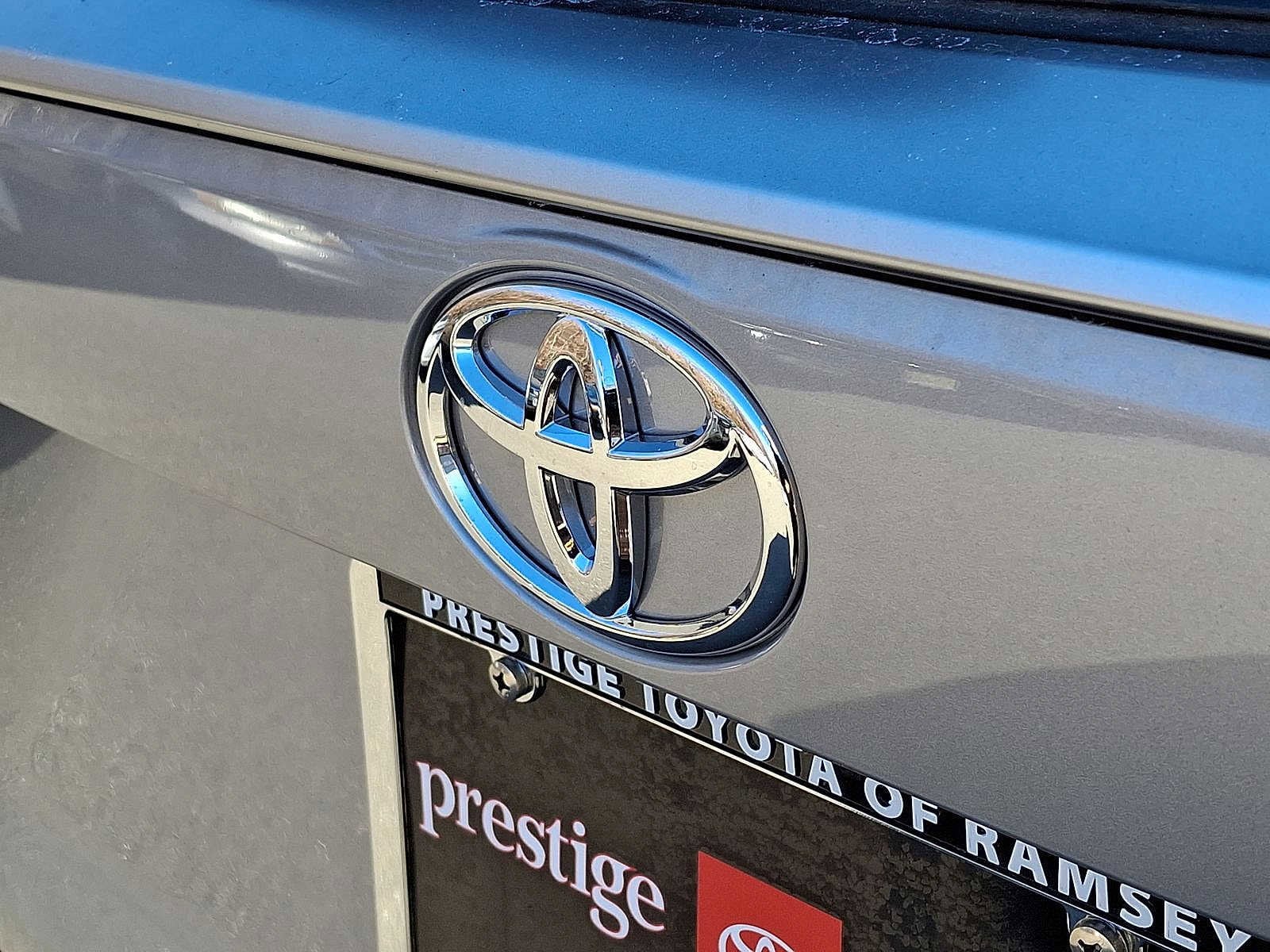 Thumbnail: 2025 Toyota RAV4 - 25