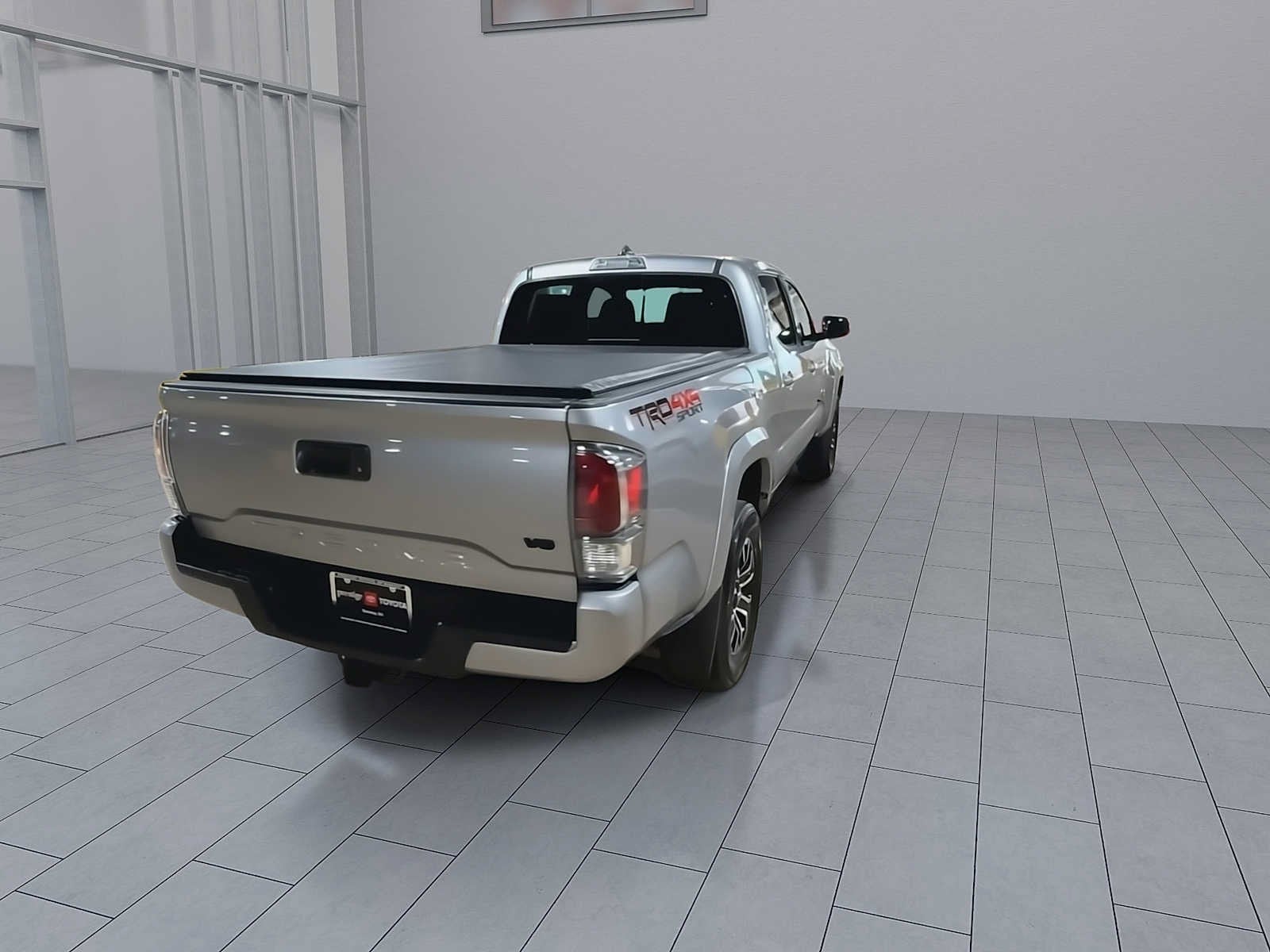 Thumbnail: 2021 Toyota Tacoma - 8