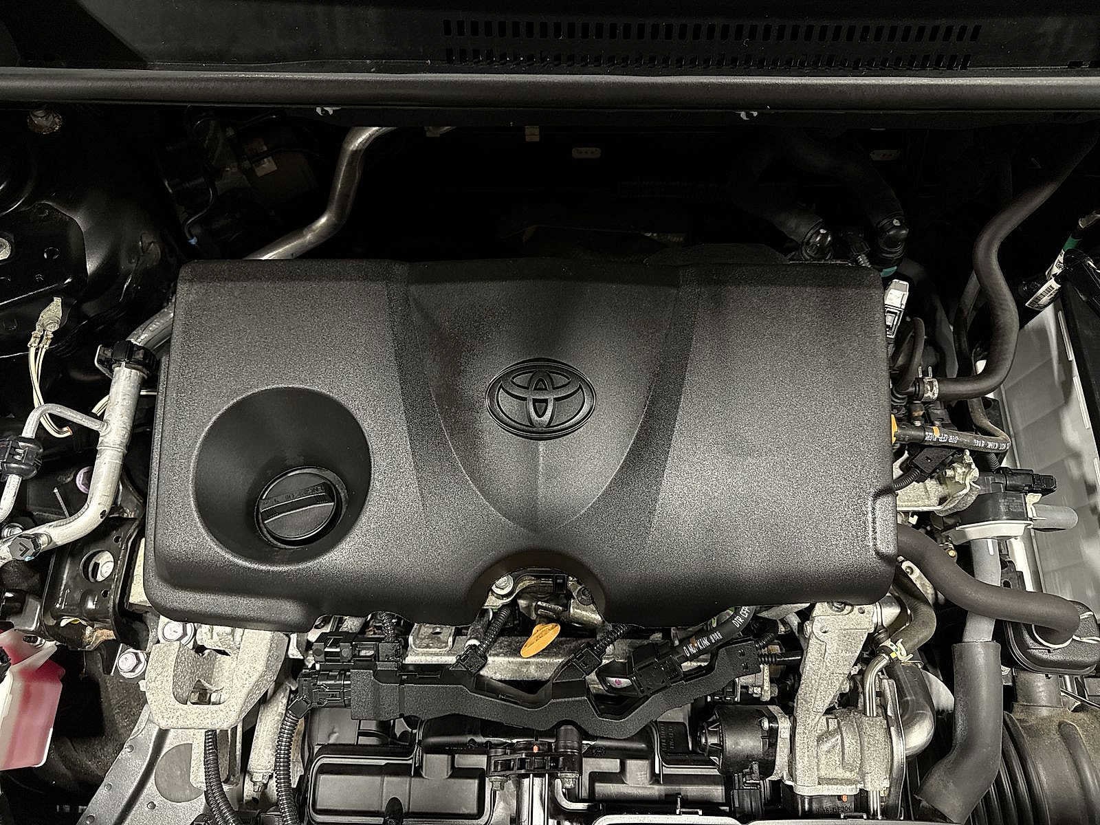 Thumbnail: 2021 Toyota RAV4 - 12