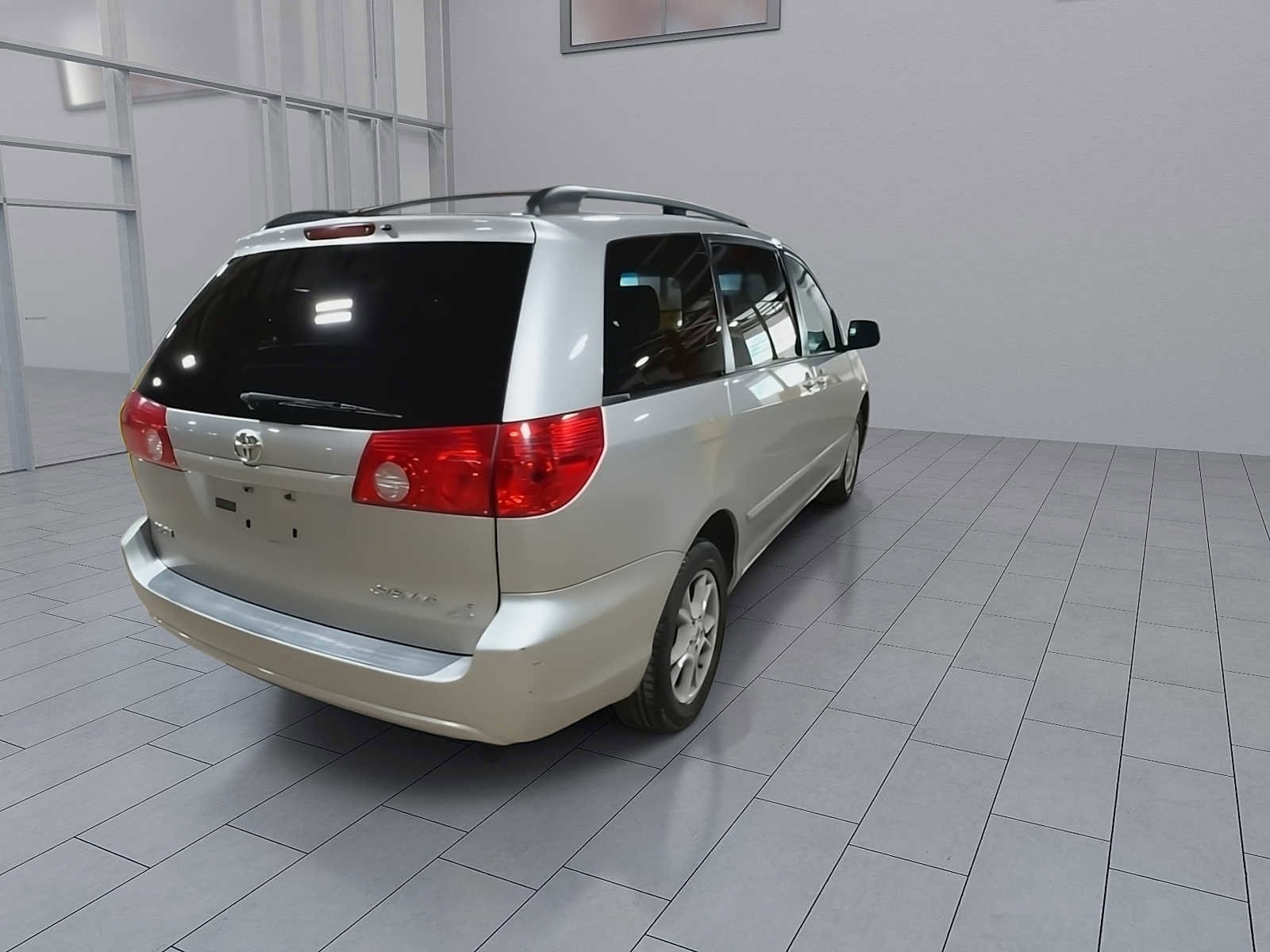 Thumbnail: 2006 Toyota Sienna - 8