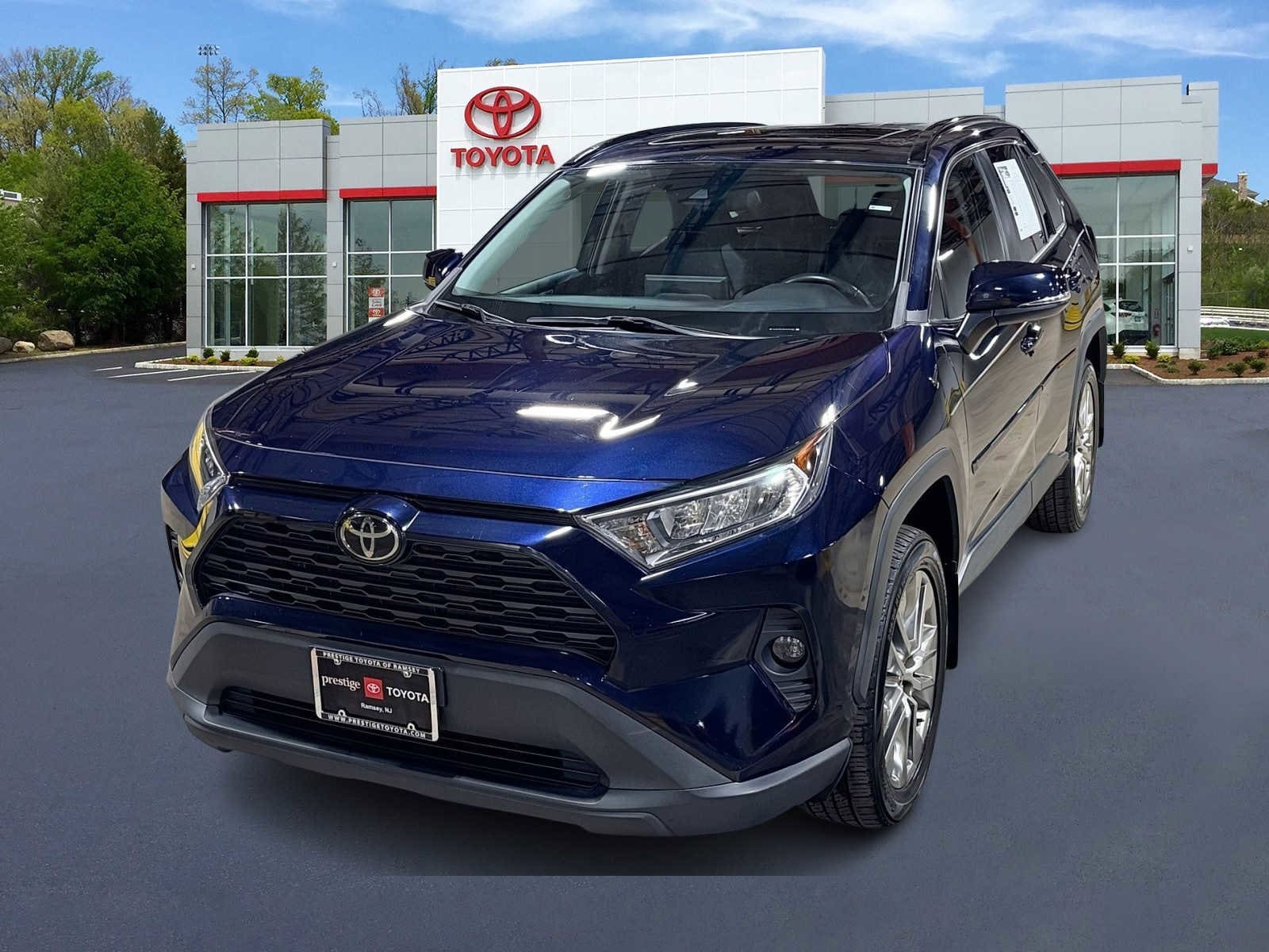 Thumbnail: 2020 Toyota RAV4 - 1