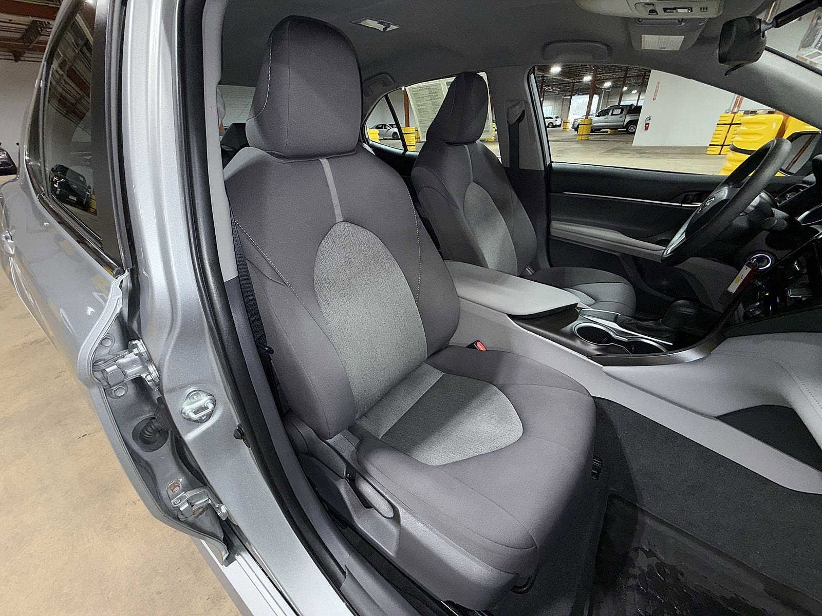 Thumbnail: 2021 Toyota Camry - 15