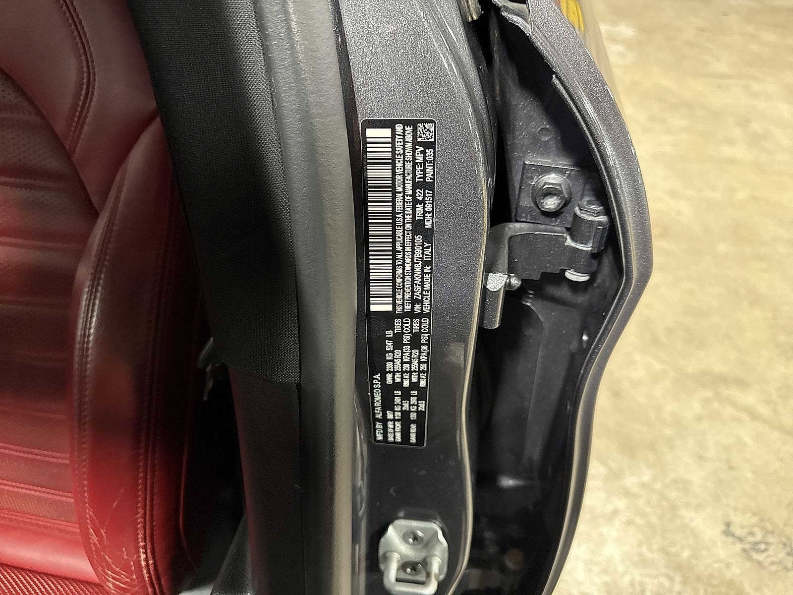 Thumbnail: 2018 Alfa Romeo Stelvio - 14