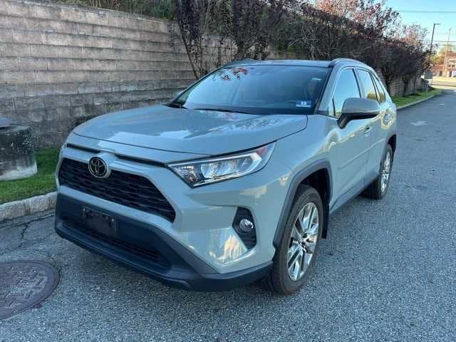 Thumbnail: 2019 Toyota RAV4 - 1