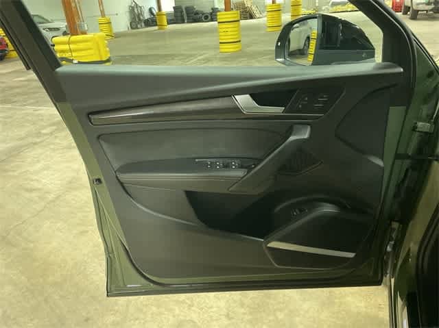 2022 Audi SQ5 Premium 28