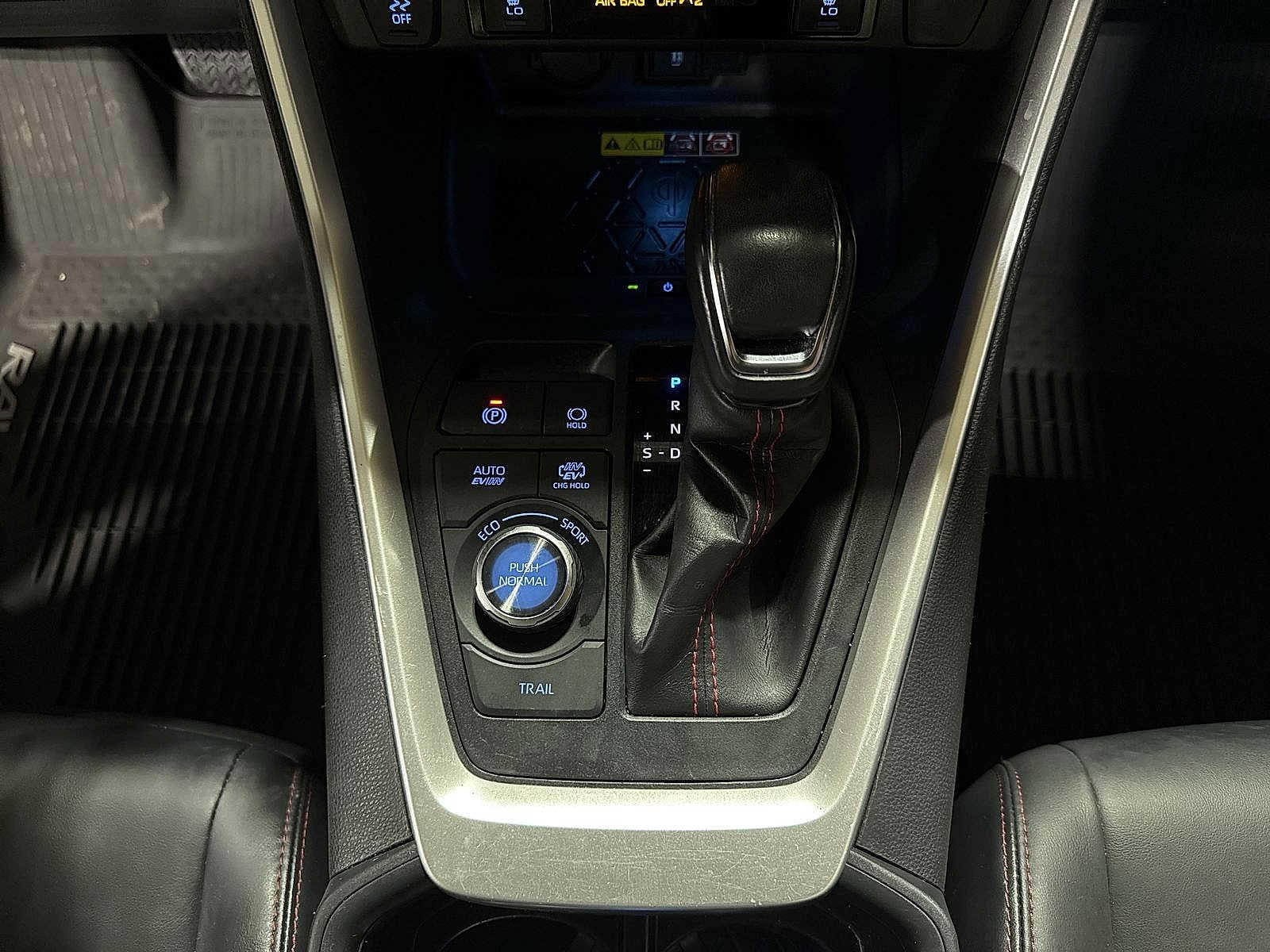 Thumbnail: 2022 Toyota RAV4 - 33