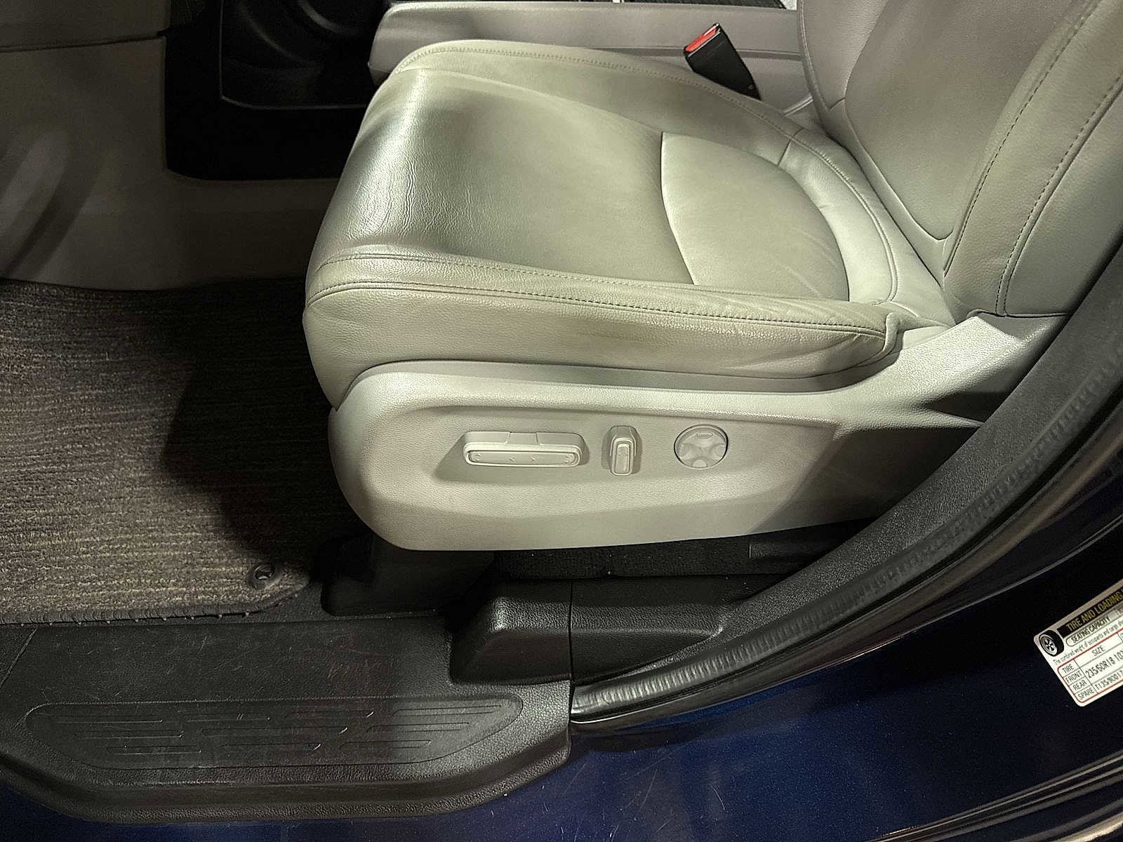 Thumbnail: 2023 Honda Odyssey - 24