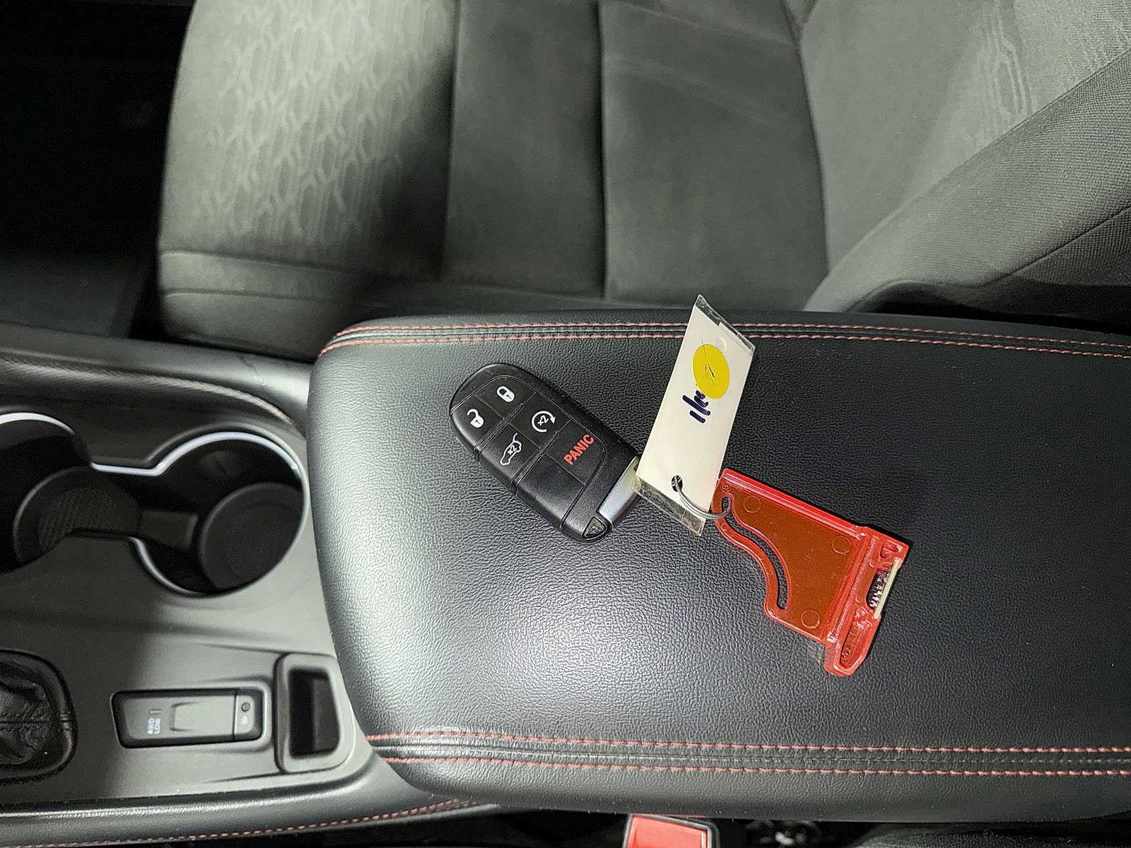 Thumbnail: 2023 Dodge Durango - 34