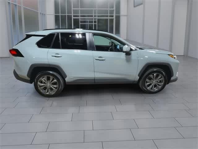 Thumbnail: 2023 Toyota RAV4 - 9