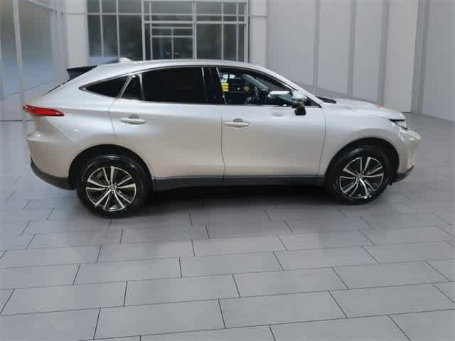 Thumbnail: 2023 Toyota Venza - 9