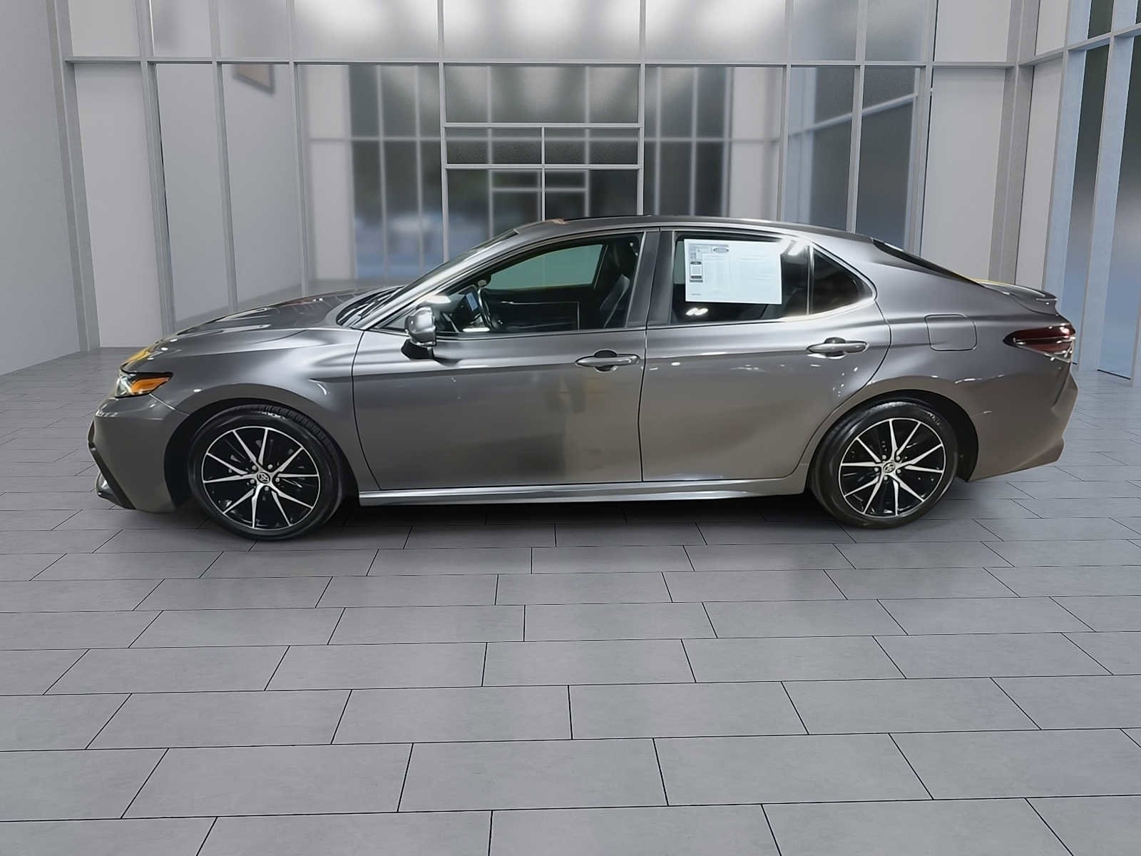 Thumbnail: 2021 Toyota Camry - 4
