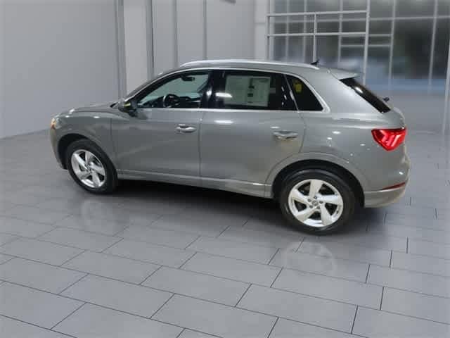 Thumbnail: 2020 Audi Q3 - 6