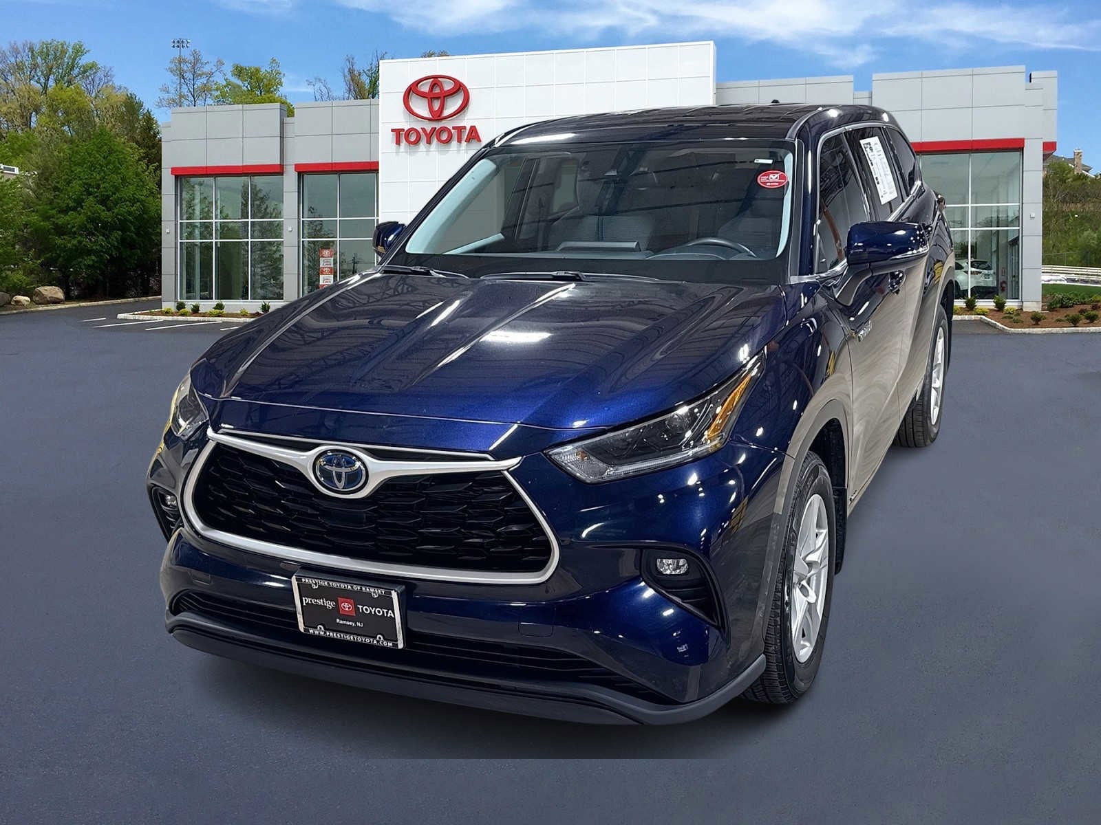 2021 Toyota Highlander Hybrid LE AWD
