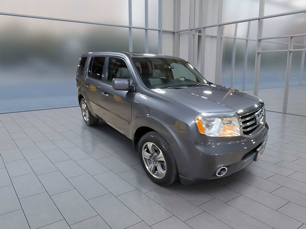 Used 2015 Honda Pilot SE AWD SUV