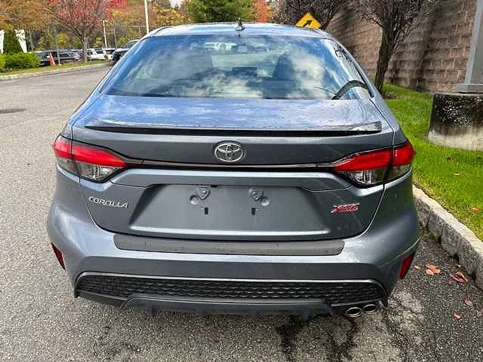 Thumbnail: 2022 Toyota Corolla - 5