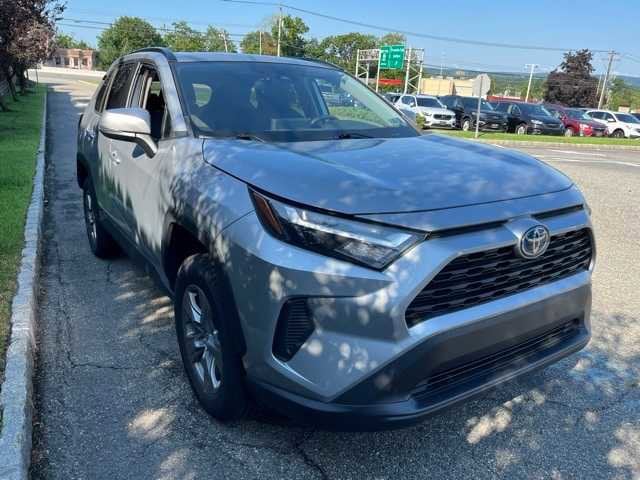 Thumbnail: 2022 Toyota RAV4 - 3
