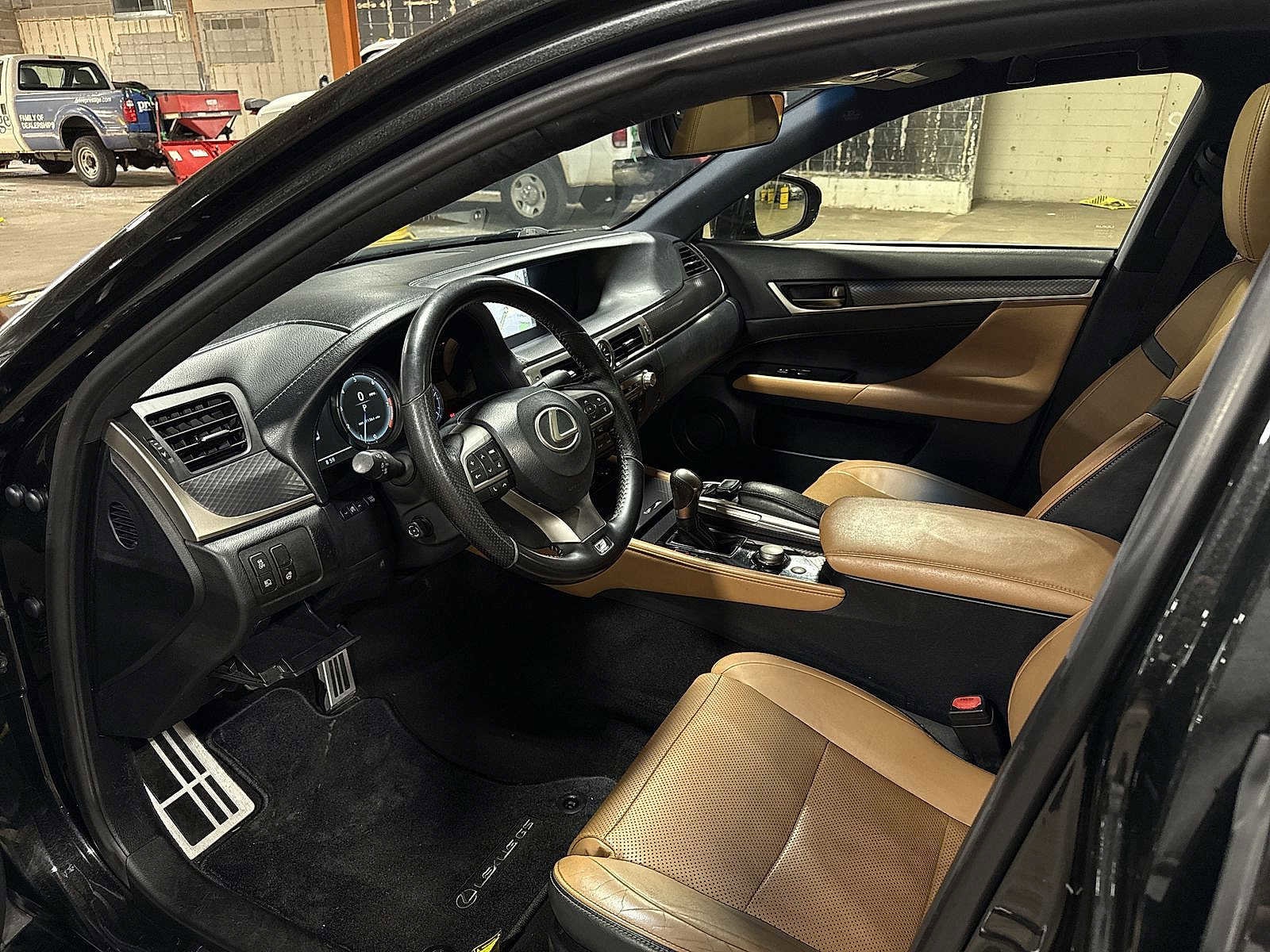 Thumbnail: 2018 Lexus GS - 29