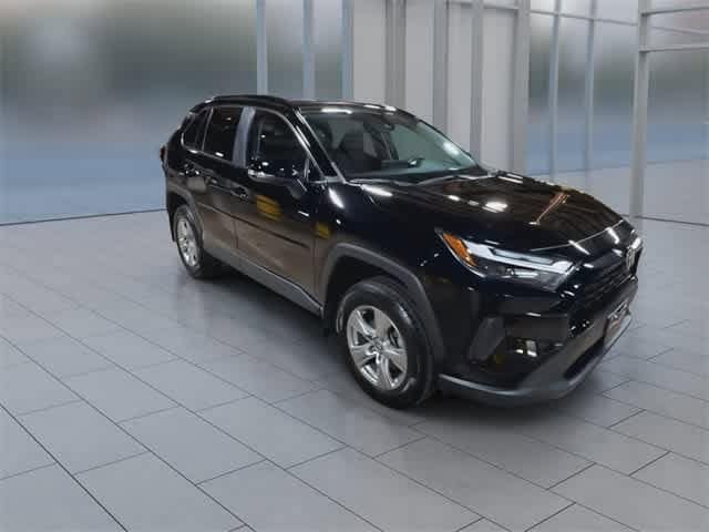 2022 Toyota RAV4 XLE 4