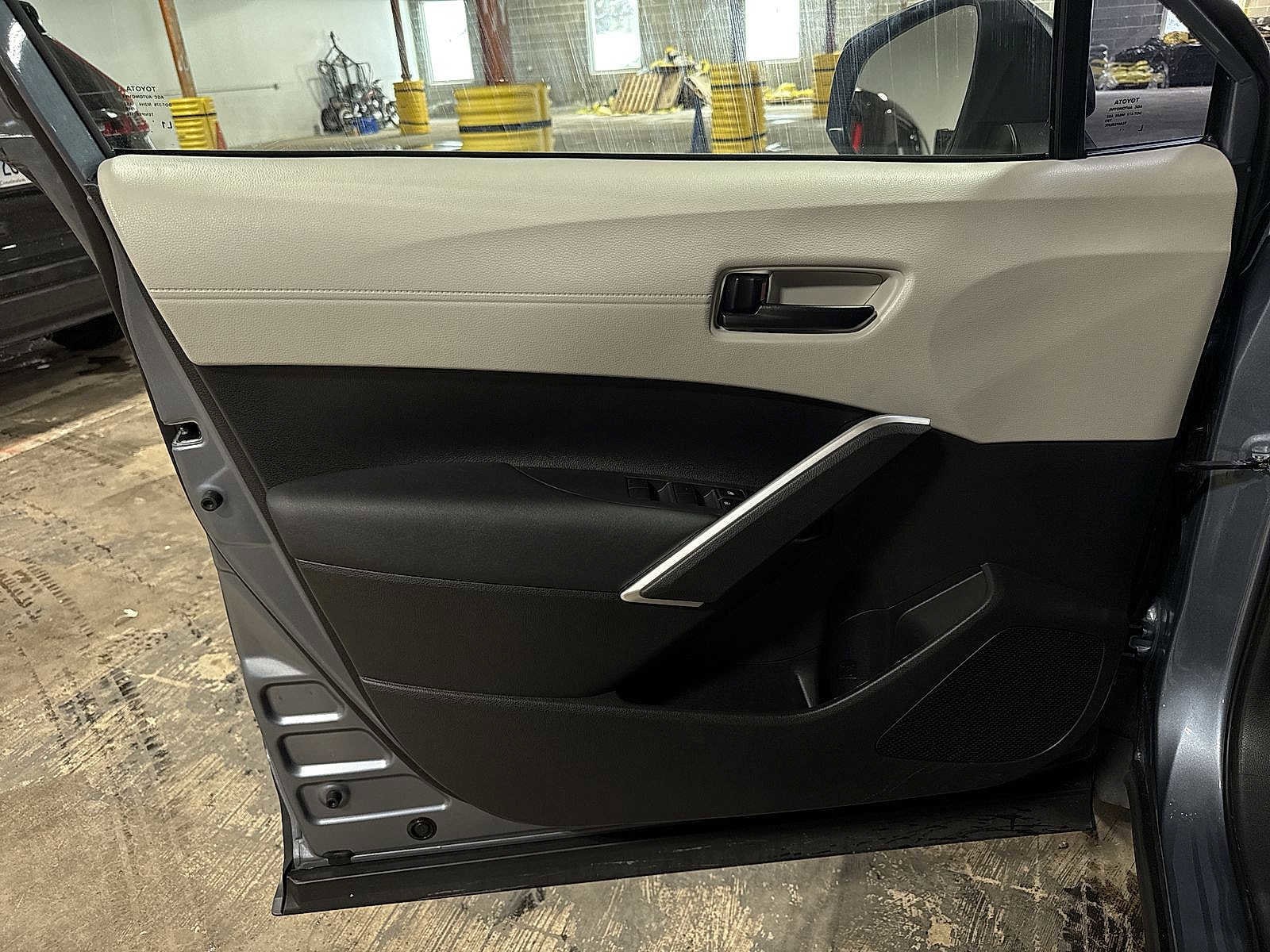 Thumbnail: 2024 Toyota Corolla Cross - 27