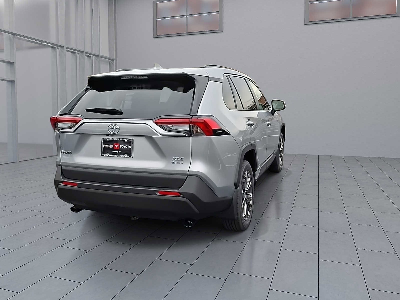 Thumbnail: 2025 Toyota RAV4 - 8