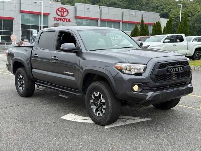 Thumbnail: 2021 Toyota Tacoma - 3