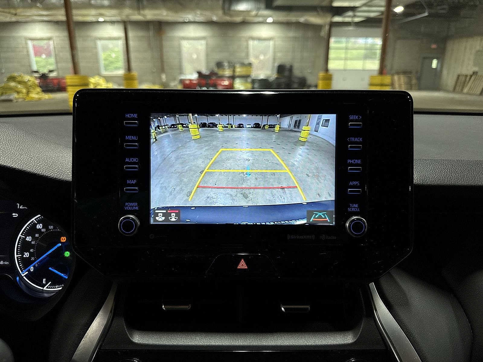 Thumbnail: 2022 Toyota Venza - 23